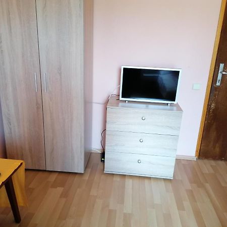 Hotel Stai Za Gosti Venera à Hisarya Extérieur photo