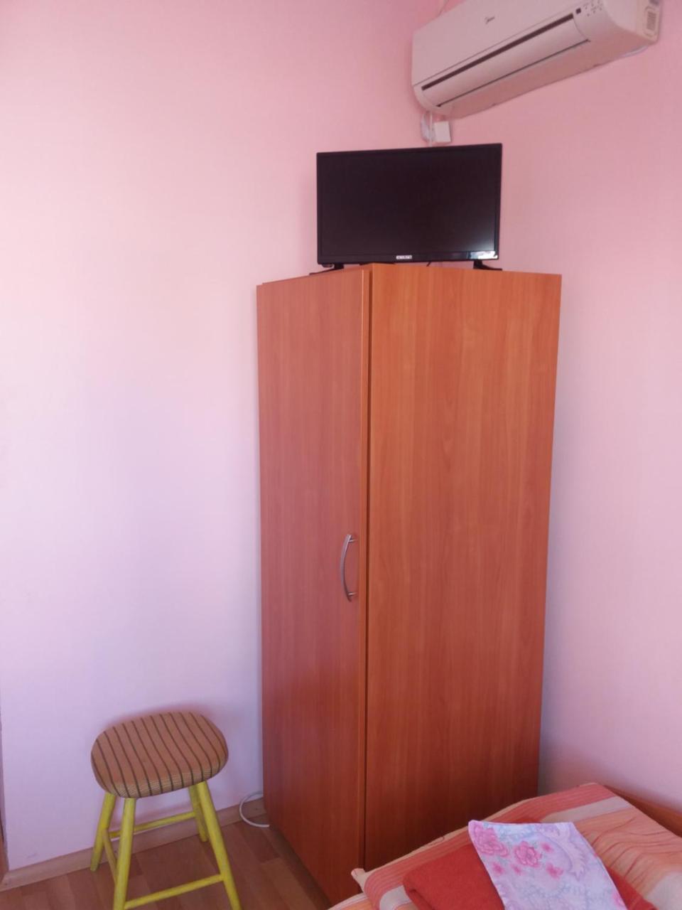 Hotel Stai Za Gosti Venera à Hisarya Extérieur photo
